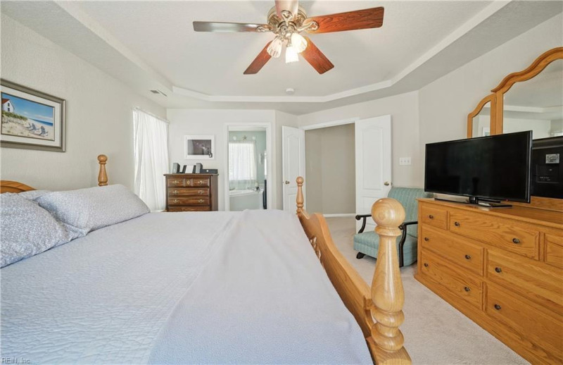 Photo 24 of 49 residential for sale in Chesapeake virginia