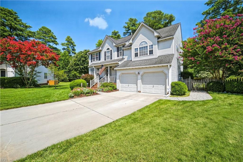 Photo 3 of 49 residential for sale in Chesapeake virginia