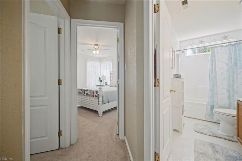 Photo 32 of 49 residential for sale in Chesapeake virginia