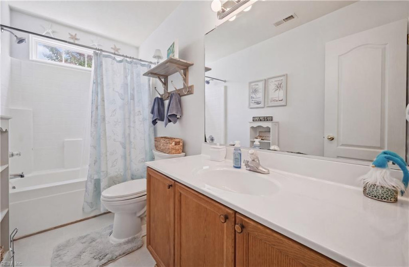 Photo 33 of 49 residential for sale in Chesapeake virginia
