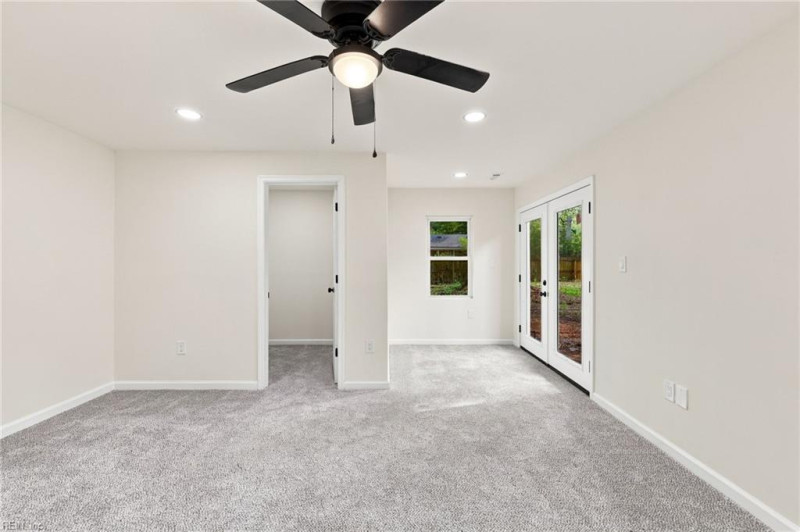 Photo 14 of 41 residential for sale in Chesapeake virginia