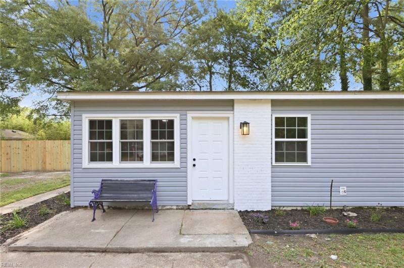 Photo 28 of 41 residential for sale in Chesapeake virginia