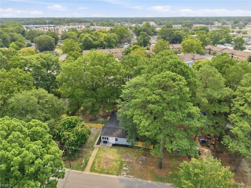 Photo 30 of 41 residential for sale in Chesapeake virginia