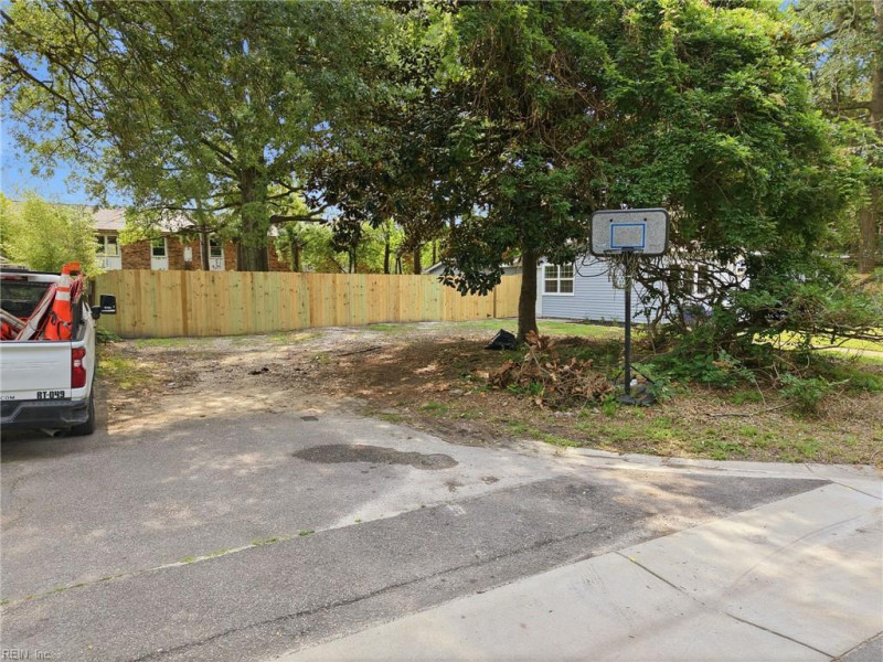 Photo 32 of 41 residential for sale in Chesapeake virginia