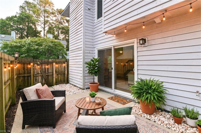 Photo 18 of 32 residential for sale in Virginia Beach virginia