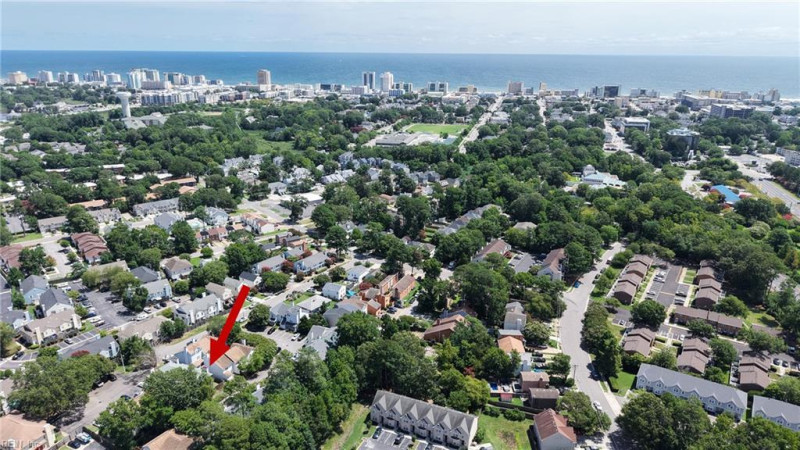 Photo 3 of 32 residential for sale in Virginia Beach virginia