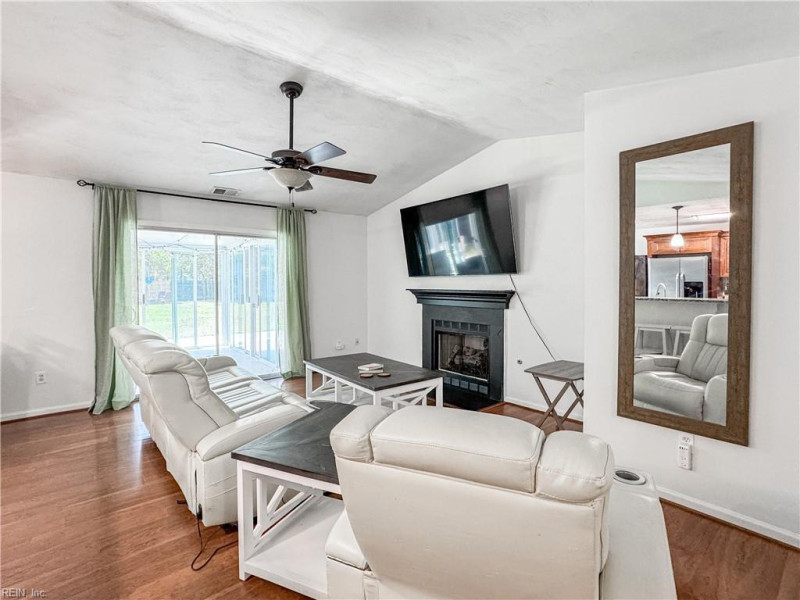 Photo 6 of 40 residential for sale in Newport News virginia Photo 6 of 40 residential for sale in Newport News virginia