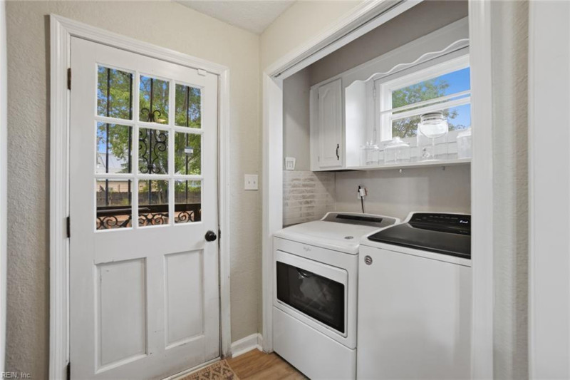 Photo 14 of 19 residential for sale in Norfolk virginia