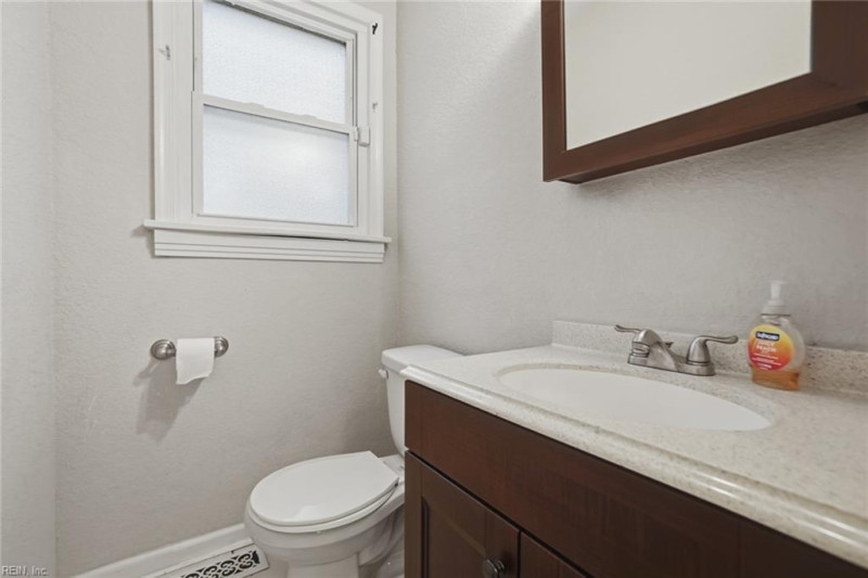 Photo 15 of 19 residential for sale in Norfolk virginia