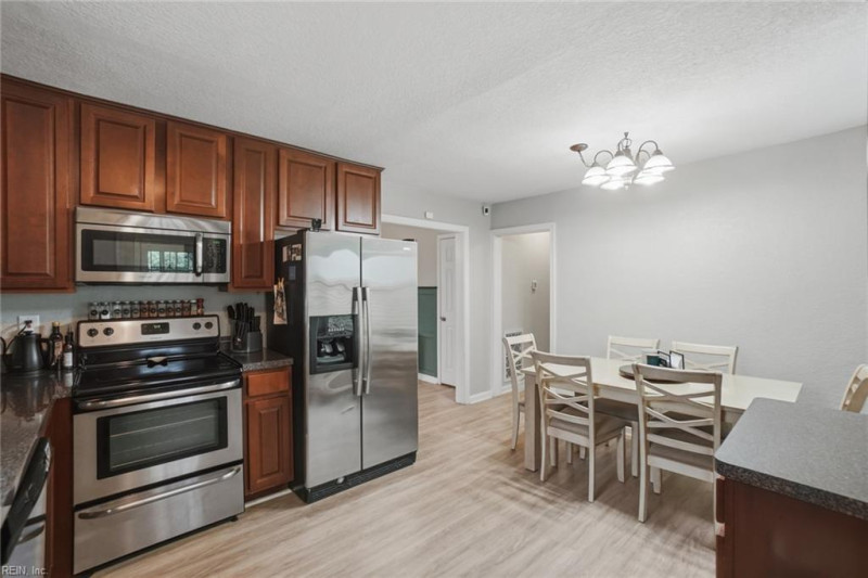 Photo 4 of 19 residential for sale in Norfolk virginia
