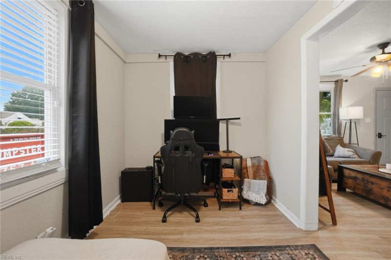 Photo 6 of 19 residential for sale in Norfolk virginia