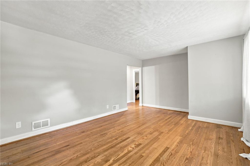 Photo 3 of 30 residential for sale in Norfolk virginia Photo 3 of 30 residential for sale in Norfolk virginia