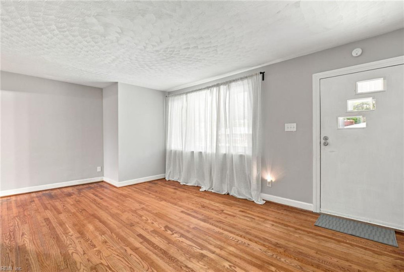 Photo 4 of 30 residential for sale in Norfolk virginia Photo 4 of 30 residential for sale in Norfolk virginia