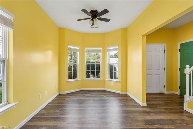 Photo 8 of 49 residential for sale in York County virginia
