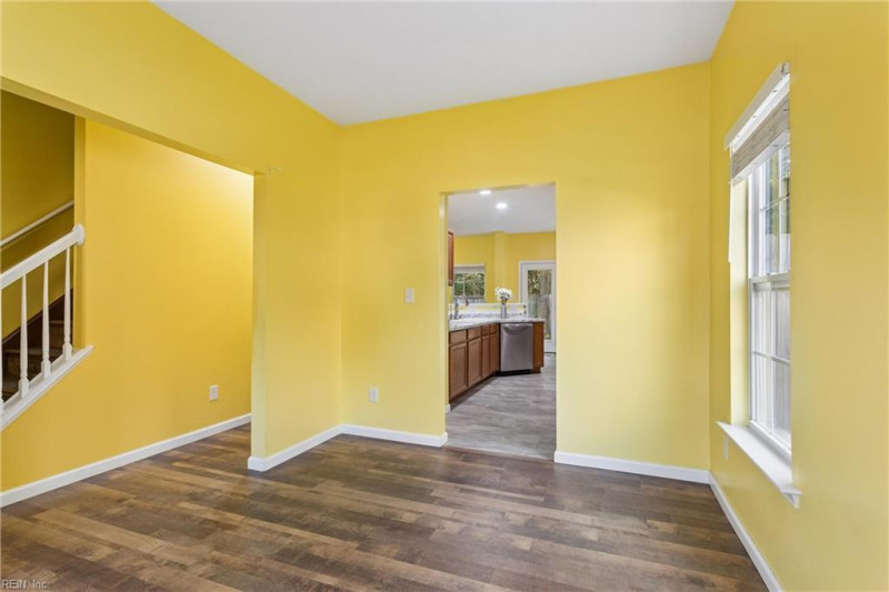 Photo 9 of 49 residential for sale in York County virginia