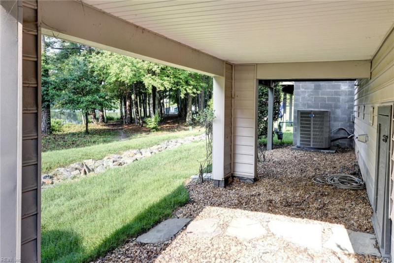 Photo 30 of 43 residential for sale in James City County virginia