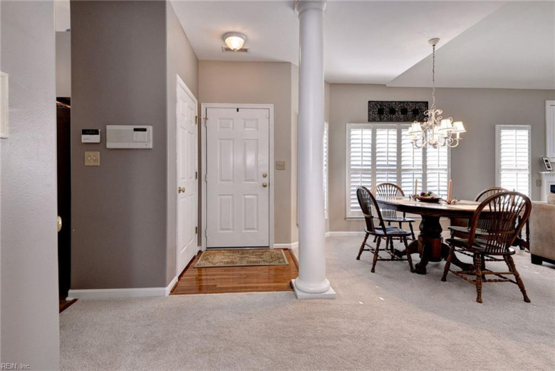 Photo 5 of 43 residential for sale in James City County virginia