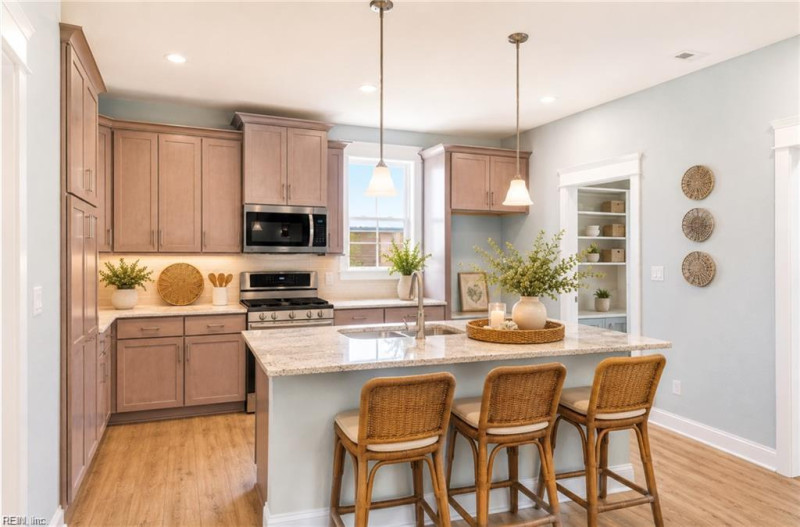 Photo 3 of 21 residential for sale in Norfolk virginia