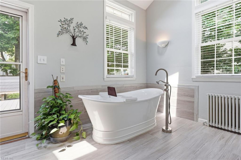 Photo 19 of 33 residential for sale in Norfolk virginia