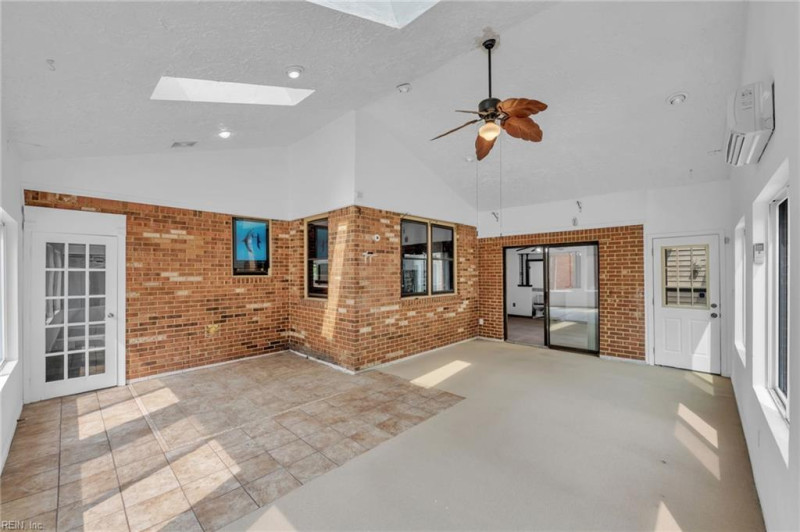 Photo 36 of 47 residential for sale in Chesapeake virginia Photo 36 of 47 residential for sale in Chesapeake virginia
