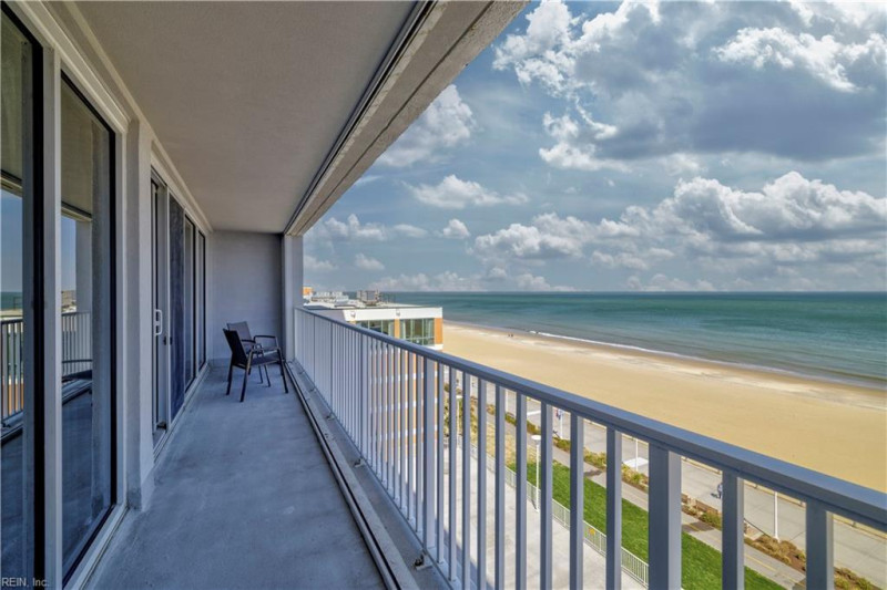 Photo 2 of 43 residential for sale in Virginia Beach virginia