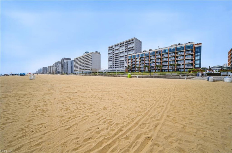 Photo 35 of 43 residential for sale in Virginia Beach virginia