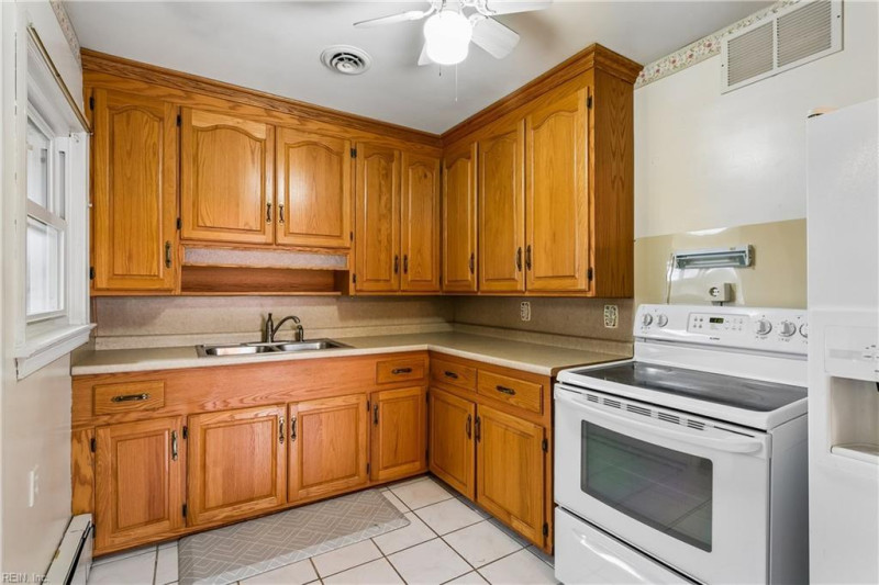 Photo 13 of 31 residential for sale in Hampton virginia Photo 13 of 31 residential for sale in Hampton virginia