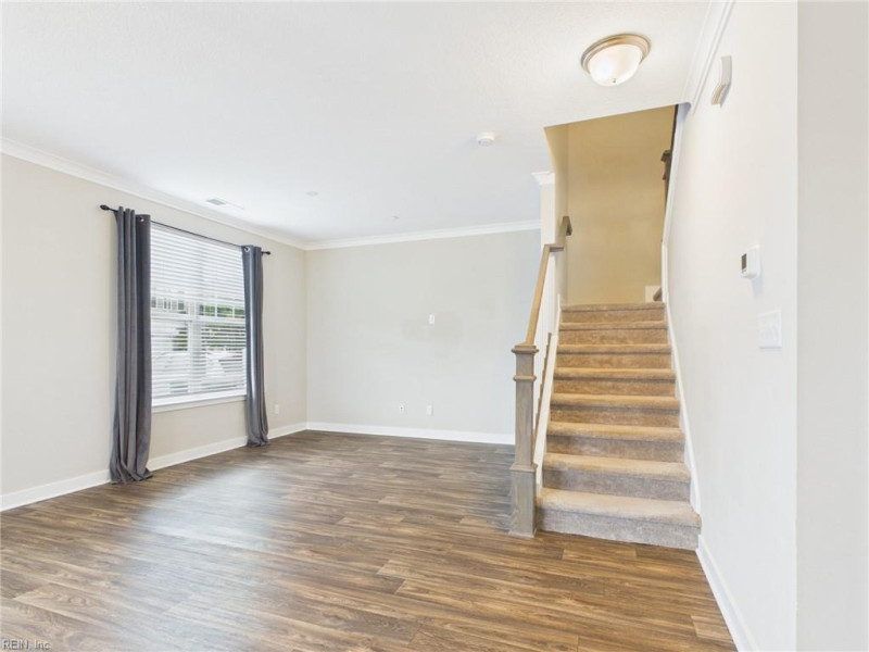 Photo 4 of 36 residential for sale in Hampton virginia