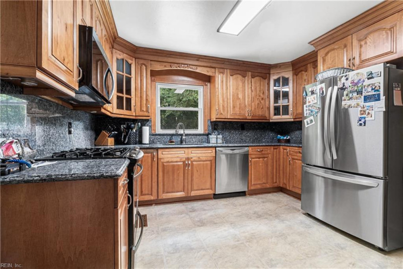 Photo 13 of 44 residential for sale in Chesapeake virginia Photo 13 of 44 residential for sale in Chesapeake virginia