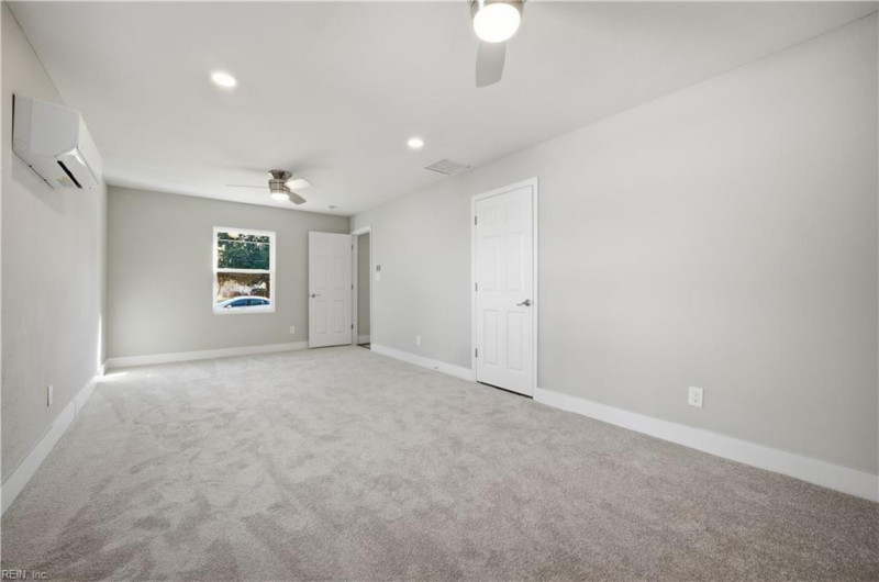 Photo 11 of 24 residential for sale in Norfolk virginia