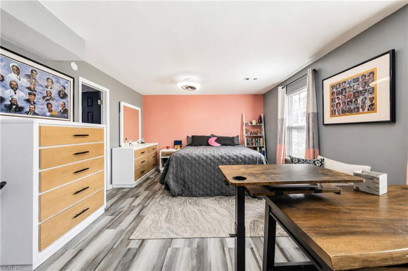 Photo 14 of 36 residential for sale in Hampton virginia