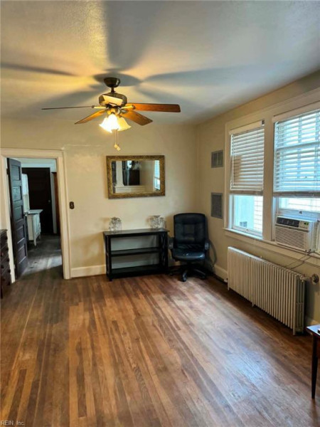 Photo 3 of 21 residential for sale in Portsmouth virginia Photo 3 of 21 residential for sale in Portsmouth virginia
