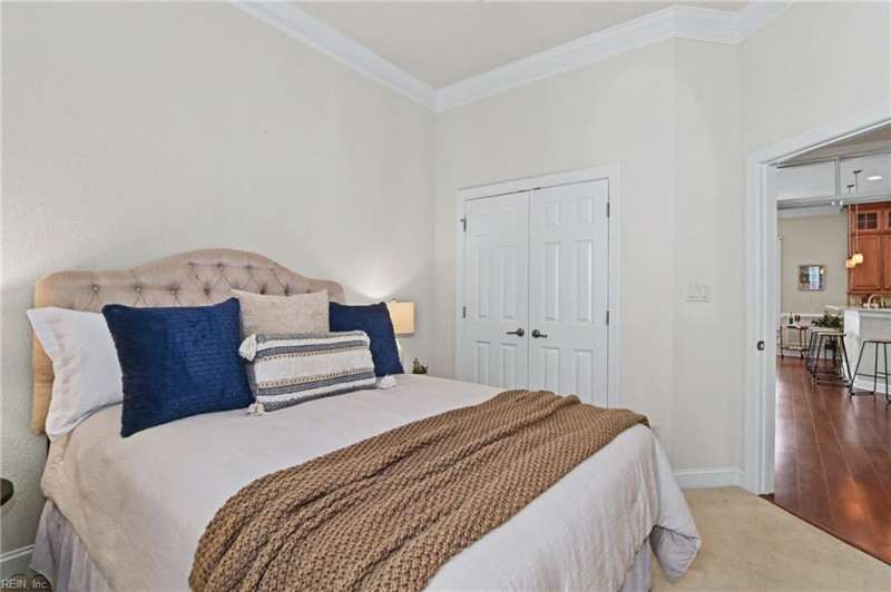 Photo 17 of 48 residential for sale in Chesapeake virginia