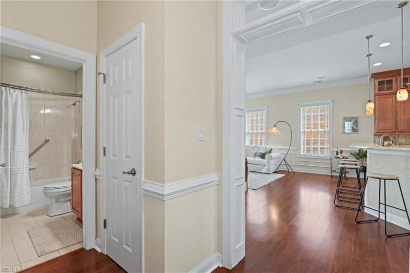 Photo 19 of 48 residential for sale in Chesapeake virginia