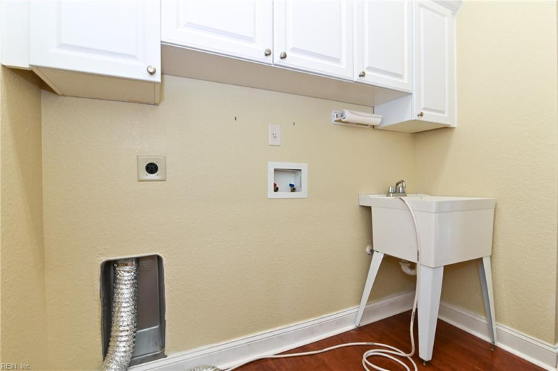 Photo 24 of 48 residential for sale in Chesapeake virginia