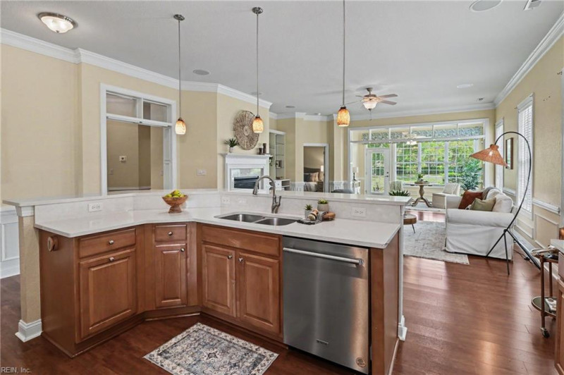 Photo 35 of 48 residential for sale in Chesapeake virginia
