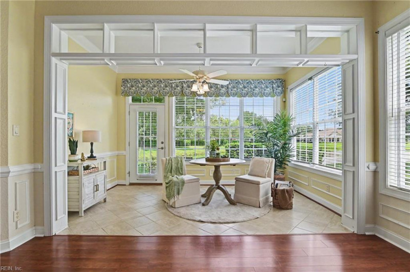 Photo 4 of 48 residential for sale in Chesapeake virginia