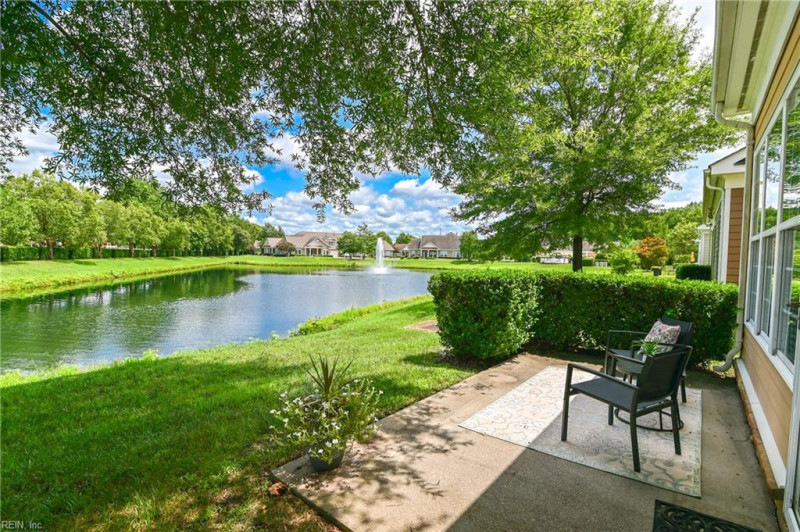 Photo 6 of 48 residential for sale in Chesapeake virginia