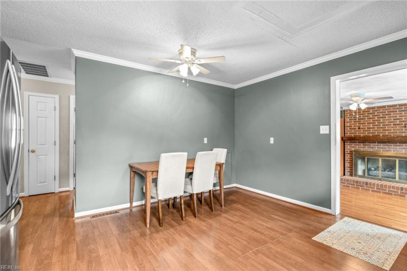 Photo 16 of 37 residential for sale in Virginia Beach virginia