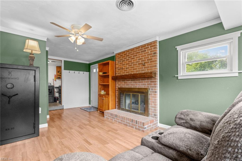Photo 19 of 37 residential for sale in Virginia Beach virginia