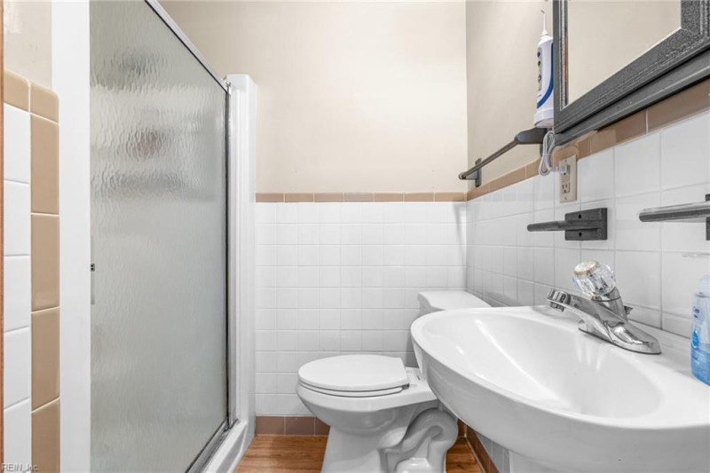 Photo 20 of 37 residential for sale in Virginia Beach virginia