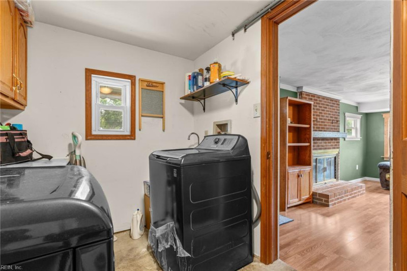 Photo 22 of 37 residential for sale in Virginia Beach virginia