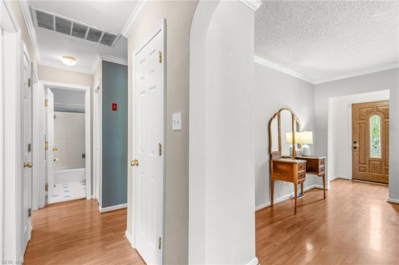 Photo 7 of 37 residential for sale in Virginia Beach virginia