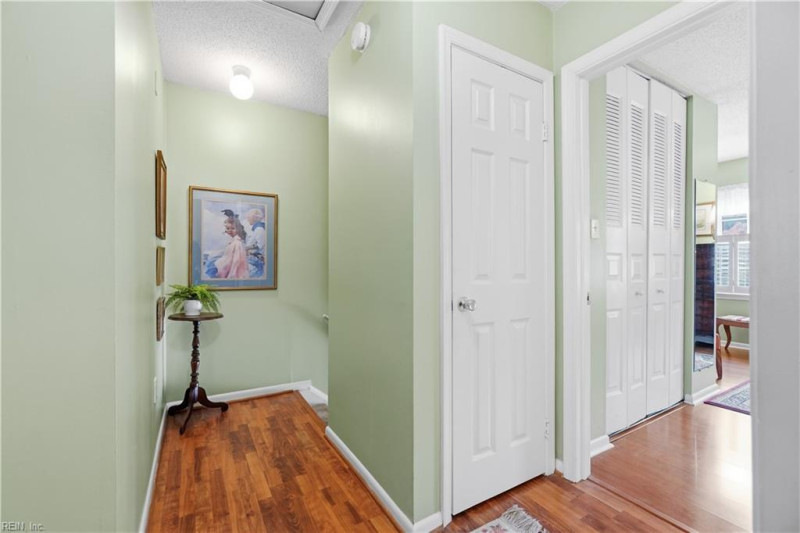 Photo 25 of 32 residential for sale in Virginia Beach virginia