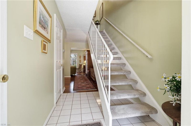 Photo 3 of 32 residential for sale in Virginia Beach virginia