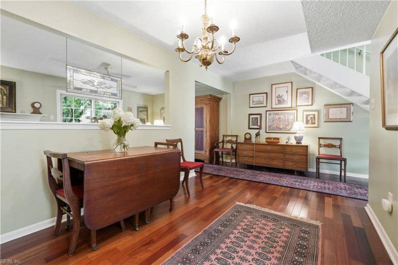 Photo 6 of 32 residential for sale in Virginia Beach virginia