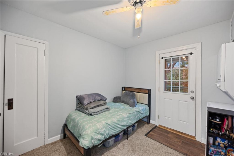 Photo 10 of 22 residential for sale in Chesapeake virginia