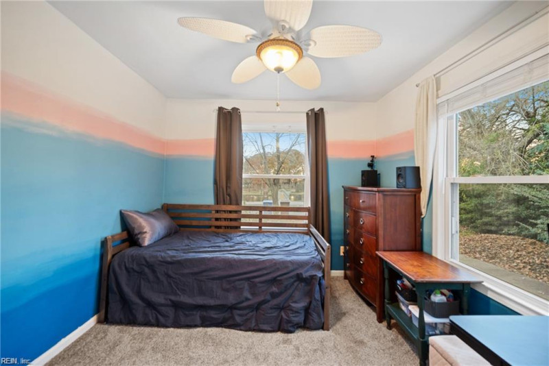 Photo 15 of 22 residential for sale in Chesapeake virginia