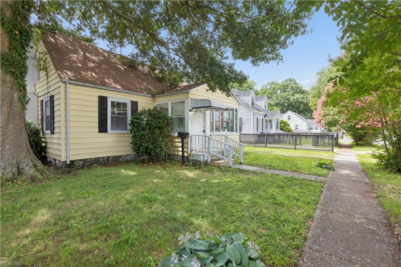 Photo 2 of 47 residential for sale in Portsmouth virginia Photo 2 of 47 residential for sale in Portsmouth virginia