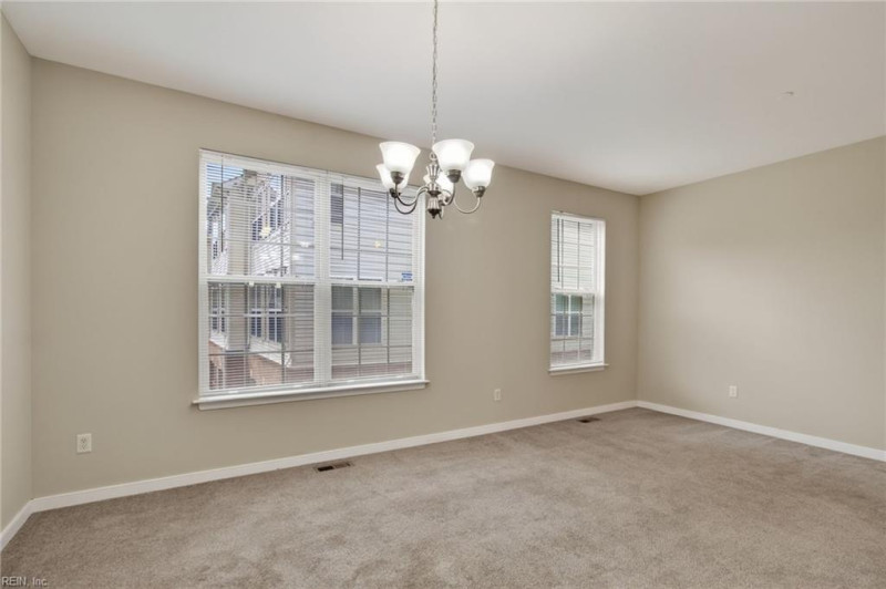 Photo 13 of 31 rental for rent in Newport News virginia